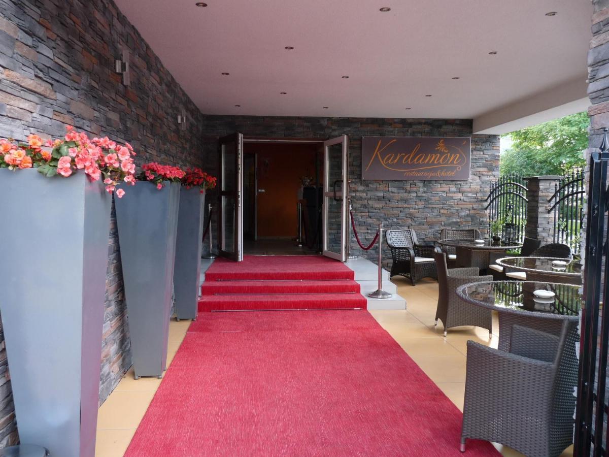 Kardamon Bed & Breakfast Zary  Luaran gambar
