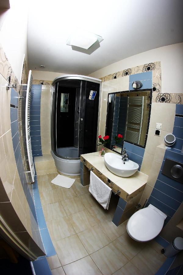 Kardamon Bed & Breakfast Zary  Bilik gambar